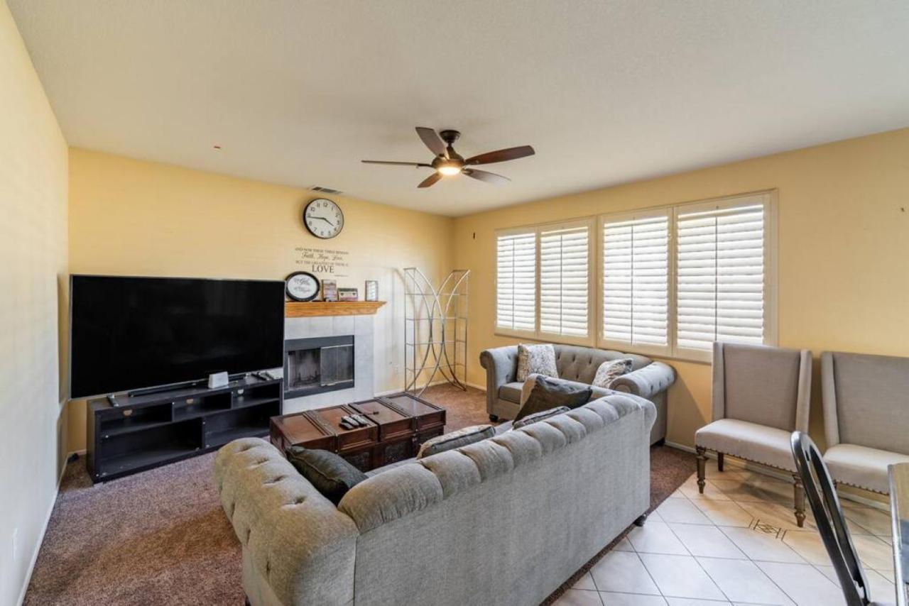Family-Friendly 4Br Home - Spacious - Great Location Fontana Luaran gambar